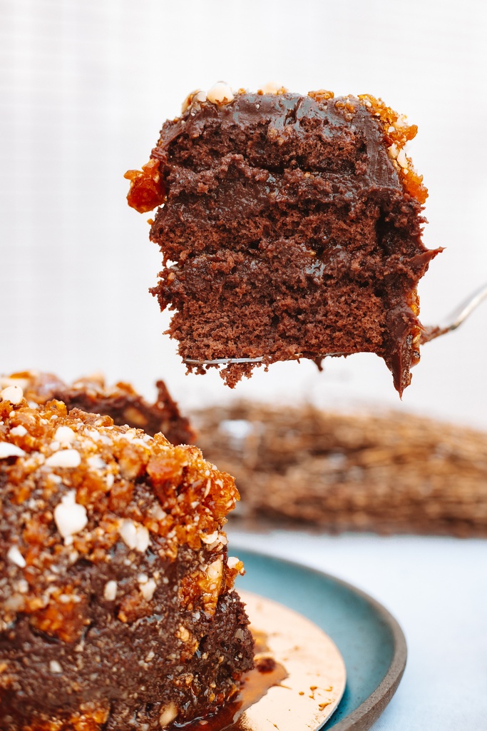 TORTA DE BRIGADEIRO PRALINÉ