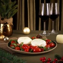 DUO DE BURRATA COM TOMATE CONFIT E MANJERICÃO