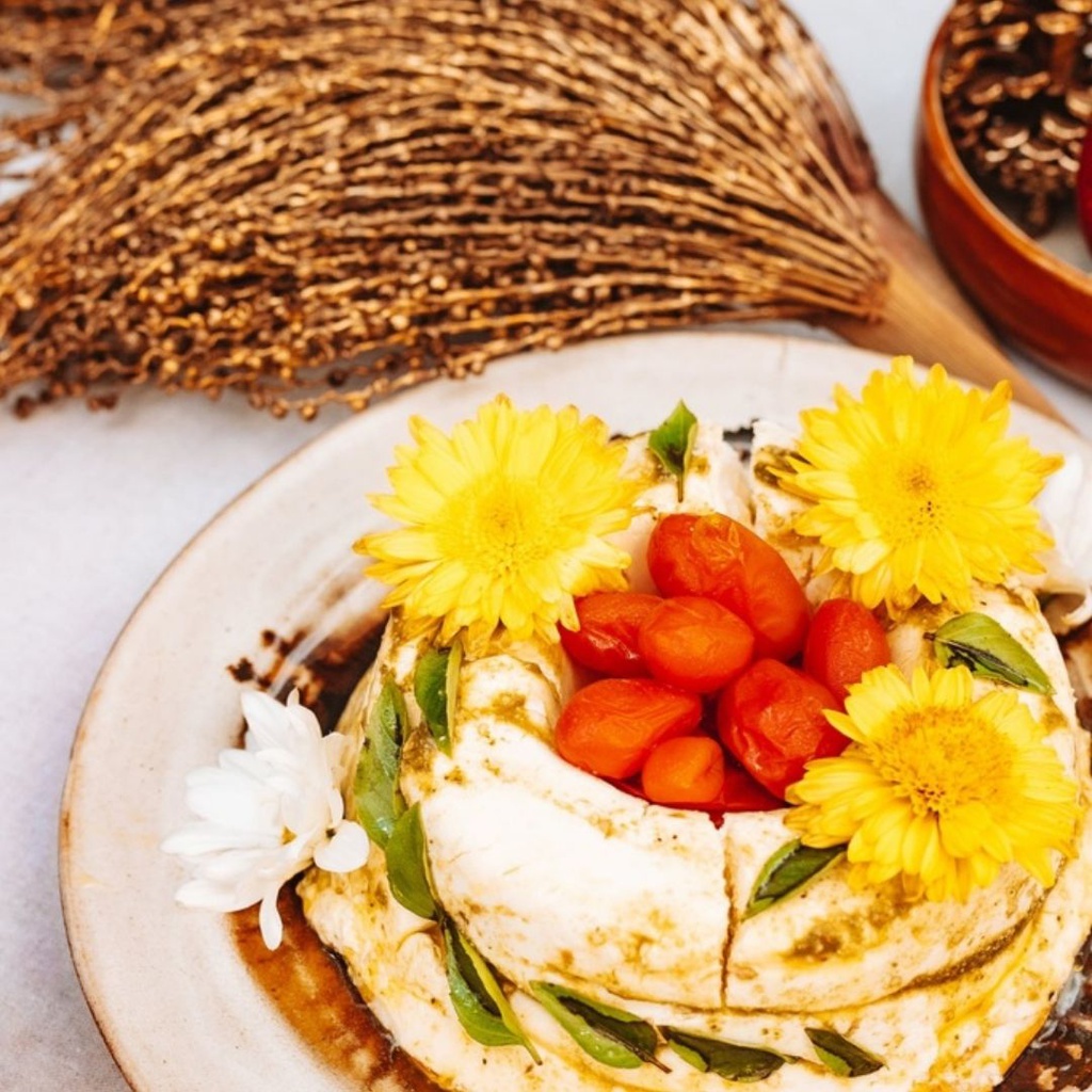 MOUSSE DE QUEIJO AO PESTO