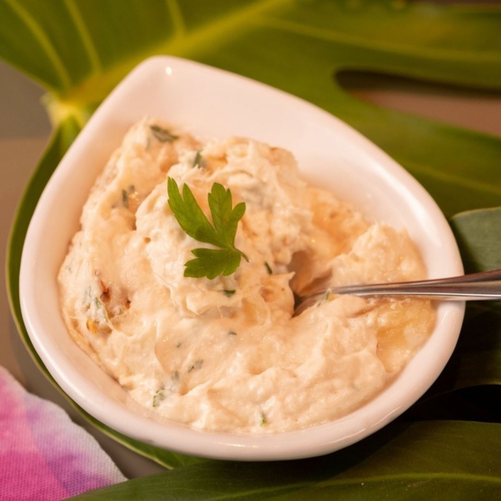 PASTA DE FRANGO COM ABACAXI