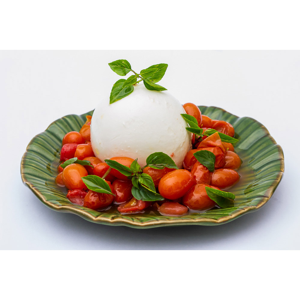 BURRATA COM TOMATE CONFITADO