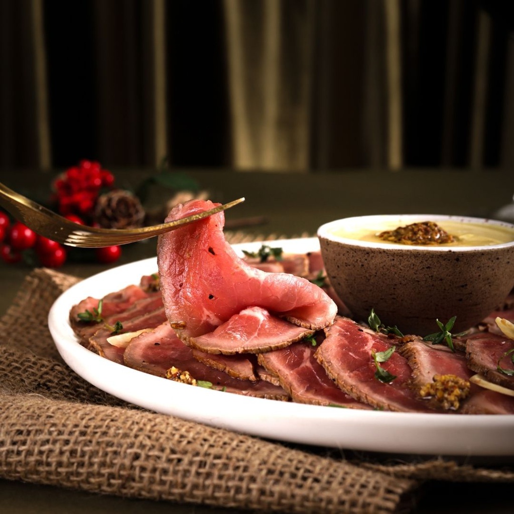 ROSBIFE DE LAGARTO COM MOLHO DE MOSTARDA DIJON - 530g
