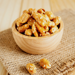 [44386] CASTANHA DE CAJU CARAMELIZADA COM GERGELIM - 140G